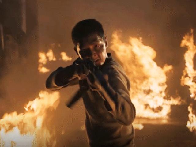 ”Đảo địa ngục” của Song Joong Ki lập kỷ lục lịch sử phim Hàn