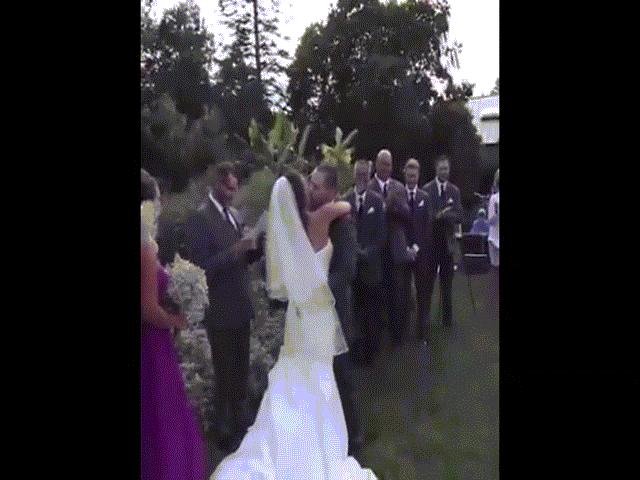 Clip hài: Các tình huống ”trớ trêu” trong đám cưới