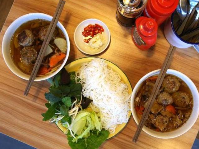 Những món ngon ”chất lừ” của Việt Nam được báo nước ngoài ca ngợi