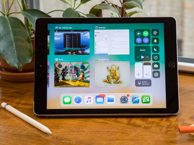 7 lý do nên mua ngay iPad 9,7 inch 2018 cho con