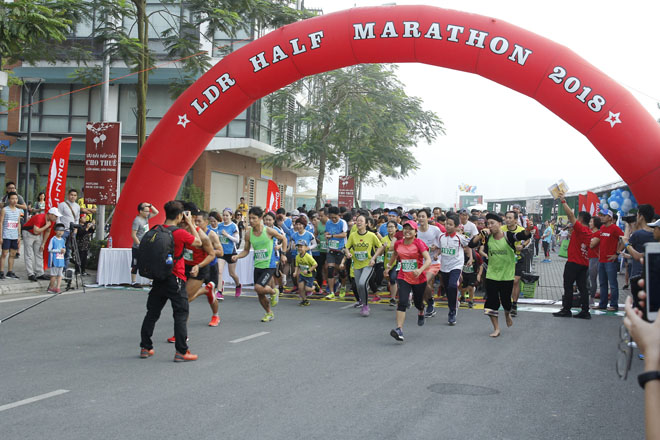 Li-Ning đồng hành cùng giải LDR Half Marathon 2018 - 1