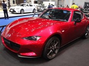 Tin tức ô tô - Ngắm chi tiết chiếc Mazda MX-5 RF mui trần giá 2,1 tỷ đồng