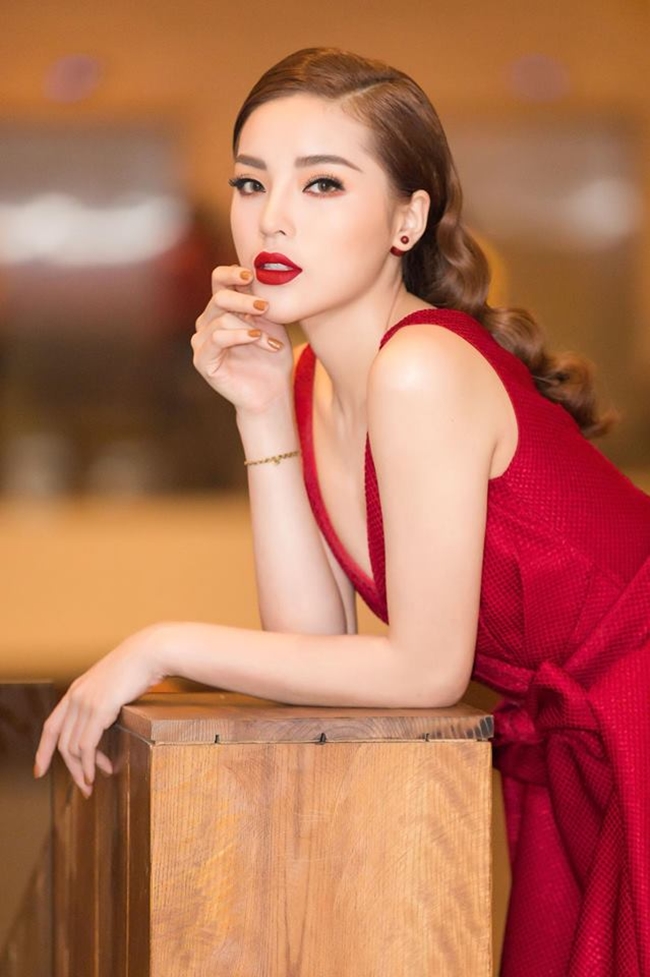 Hoa hậu Việt Nam 2014 theo đuổi phong cách sang trọng và gợi cảm trong tương lai.