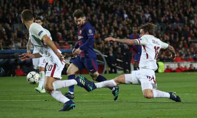 Messi tịt ngòi, Roma &#34;ghi 3 bàn&#34;: Barcelona đại thắng ở Nou Camp - 2