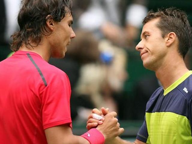 Nadal – Kohlschreiber: Màn tái xuất của nhà Vua (Tứ kết Davis Cup)