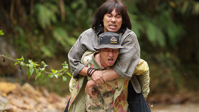 Huy Khánh gặp vận đen khi cõng Kiều Minh Tuấn đóng phim suốt một tháng - 1