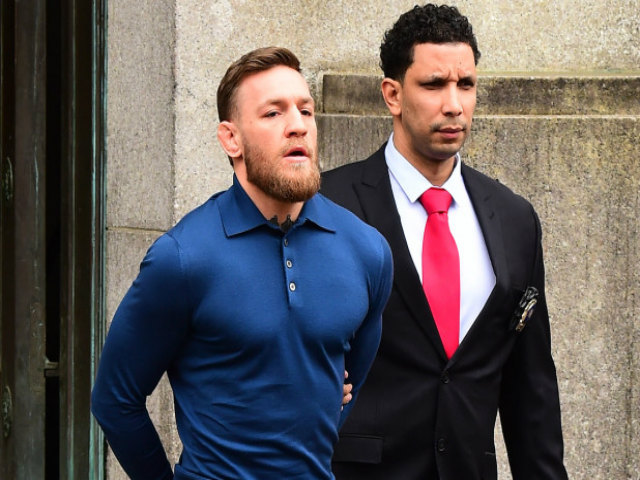 McGregor kéo 20 giang hồ phá UFC: Cảnh sát hỏi tội, đối mặt 7 năm tù