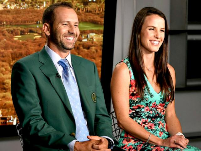 Golf 24/7: Chồng siêu sao tuột giải 11 triệu đô, vợ xinh đẹp phát ngôn sốc