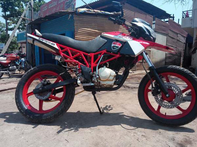 Hero MotoCorp Karizma ”vượt vũ môn hóa rồng” thành Ducati cực đẹp