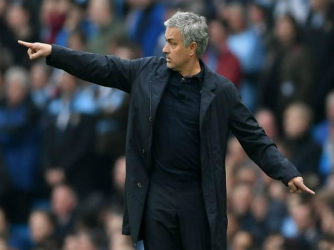 Mourinho phục hưng MU: 5 chuyên gia vạch đường, dẫn lối &#34;Quỷ đỏ&#34; - 2