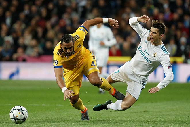 Buffon nhận thẻ đỏ, tan vỡ giấc mơ Cúp C1 vì Real - Ronaldo - 4