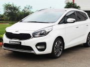 Tin tức ô tô - Kia Rondo tăng giá nhẹ khi bước qua tháng 4/2018