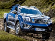 Tin tức ô tô - Mercedes-Benz không chia sẻ động cơ V6 cho Nissan Navara