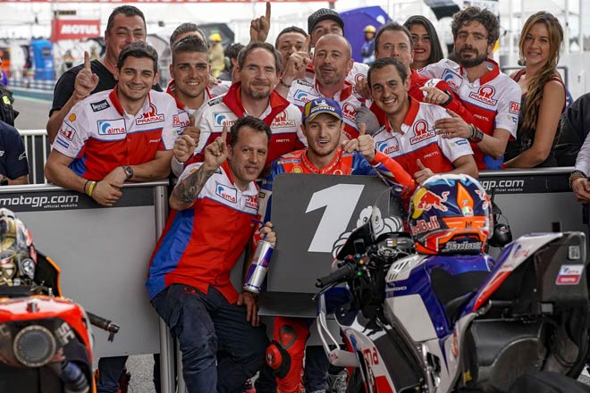 Đua xe MotoGP: Con đẻ - con nuôi, nhiều người ấm ức - 4