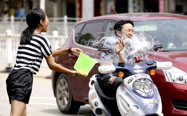 Nóng quá để em &#34;hạ nhiệt&#34; cho nè.