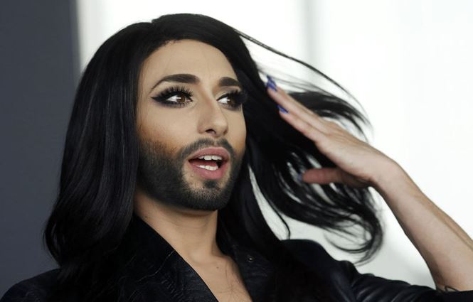 Ca sĩ chuyển giới Conchita Wurst vừa thừa nhận bị HIV là ai? - 10