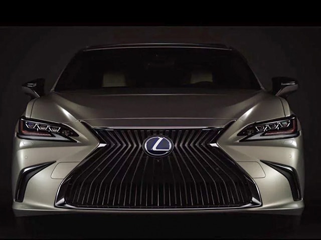 Lexus ES 2019 lộ diện trước ngày ra mắt: Thiết kế sang trọng và đẳng cấp