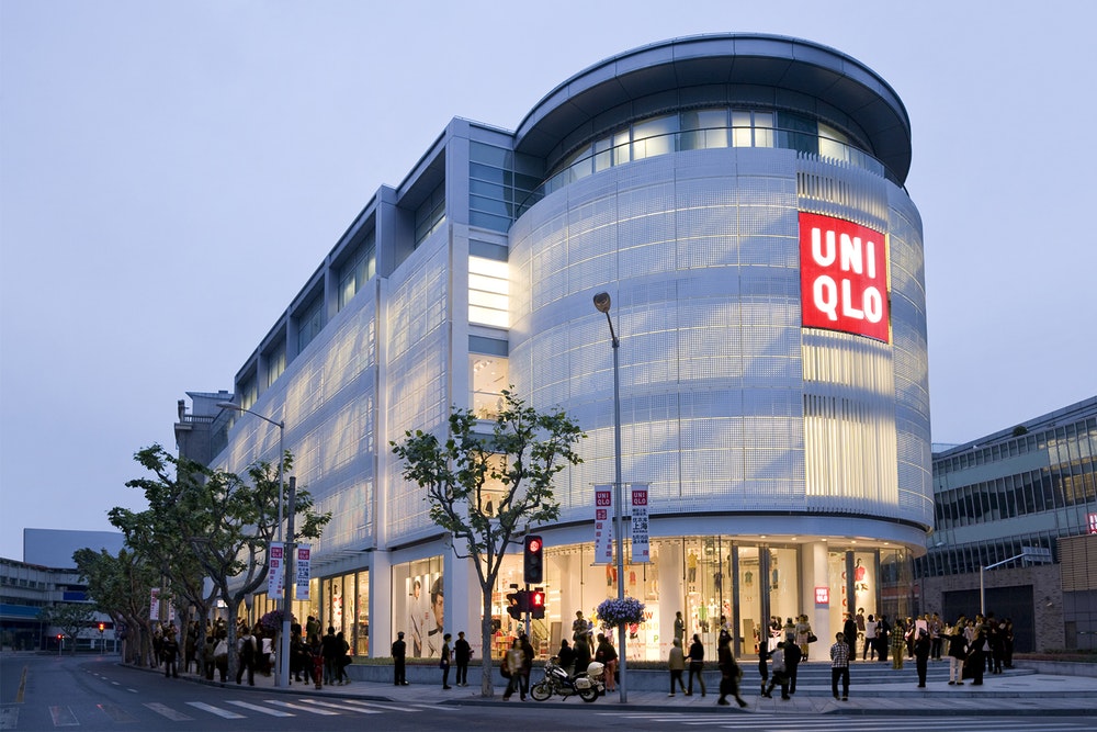 Chuyện thành công của ông chủ Uniqlo, người được mệnh danh là Warren Buffett Nhật Bản - 5