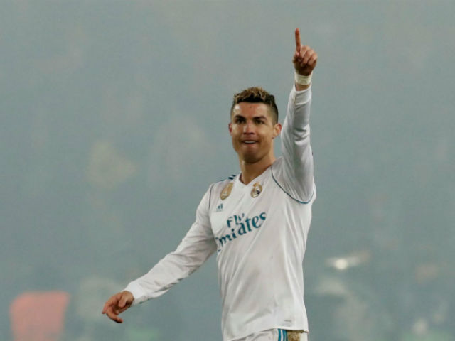 ”Vua” Ronaldo bùng nổ: Ông trùm Perez vung 300 triệu euro sắm phó tướng
