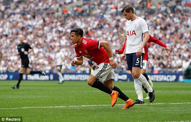 MU - Tottenham: Người hùng khó ngờ, ngược dòng vỡ òa - 1