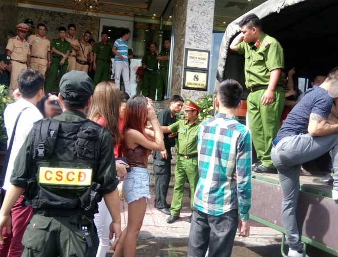 “Động lắc” Hồng Ngọc và những điều chưa tiết lộ - 1