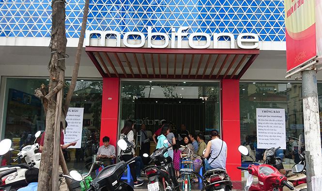 Mobifone, Vinaphone lùi thời hạn bổ sung thông tin sau ngày 24/4 - 2