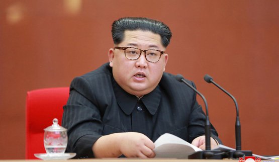 Tổng tham mưu trưởng Triều Tiên ngủ gật trước mặt Kim Jong-un? - 2