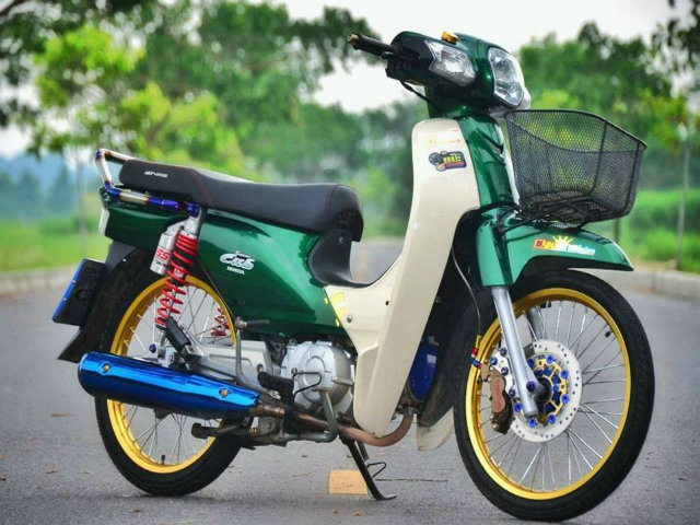 Honda Dream độ nhẹ nhàng, hòa hợp thiên nhiên