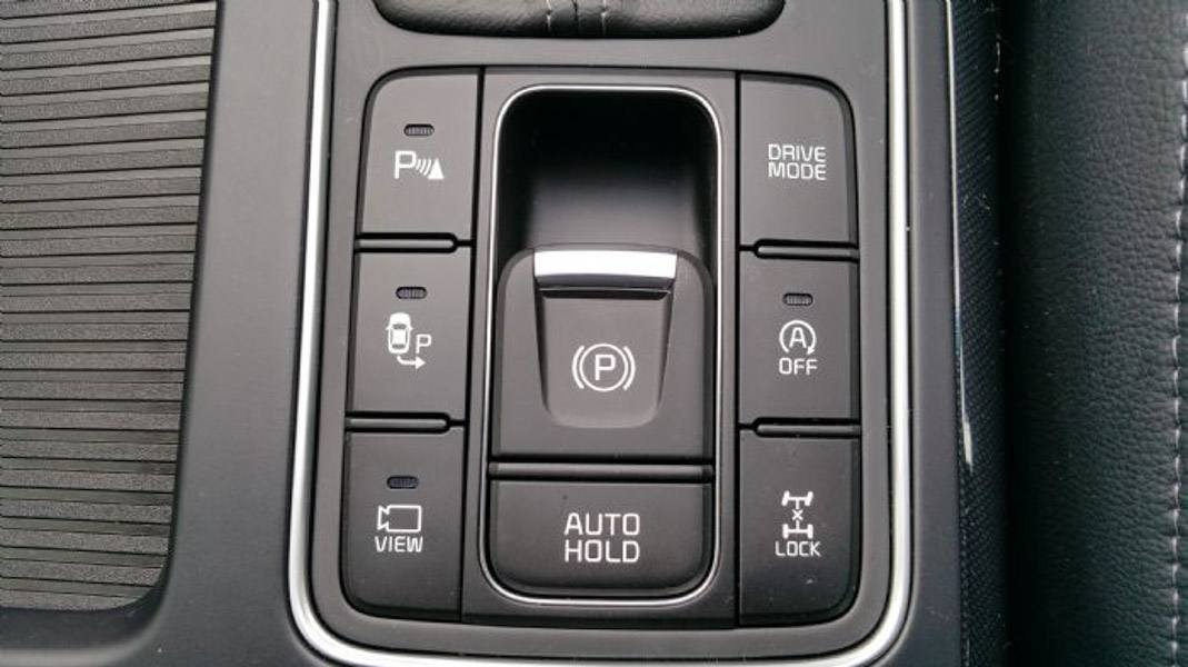 Hệ thống tự động giữ phanh Auto Hold là gì? - 1