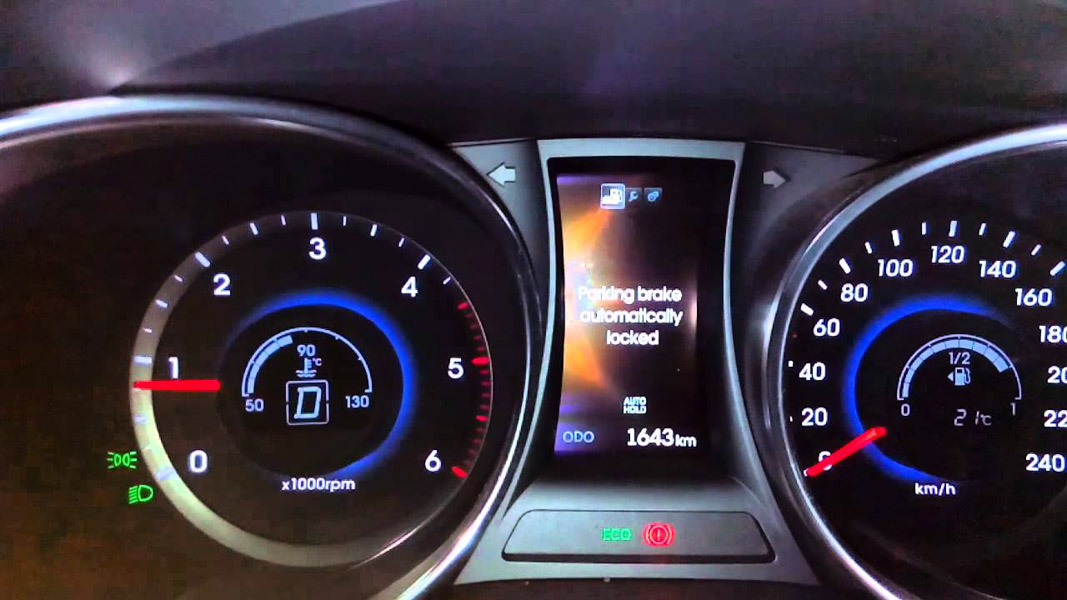 Hệ thống tự động giữ phanh Auto Hold là gì? - 2