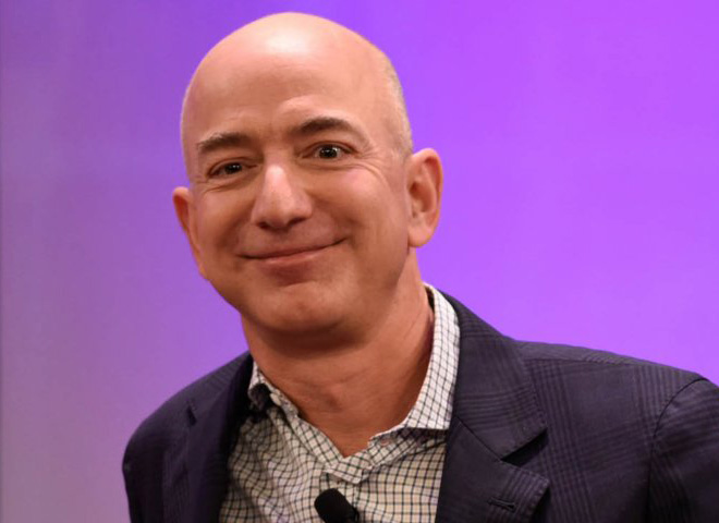 Vì sao cấp dưới phát hoảng khi nhận email 1 ký tự của Jeff Bezos? - 1