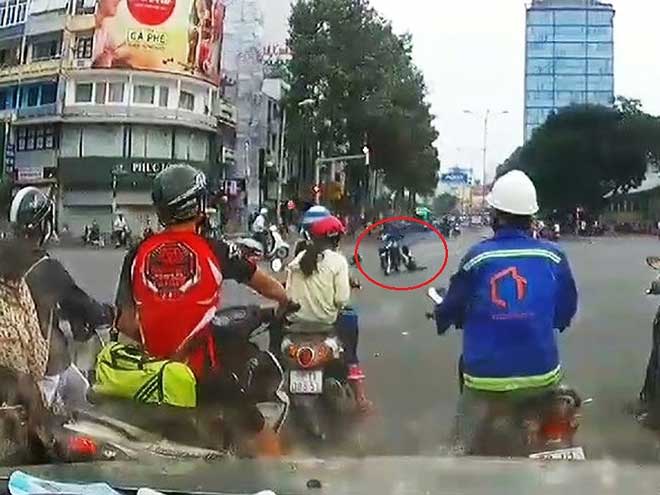 Vì sao tìm được tên cướp kéo lê cô gái hàng chục mét ở Q1? - 1