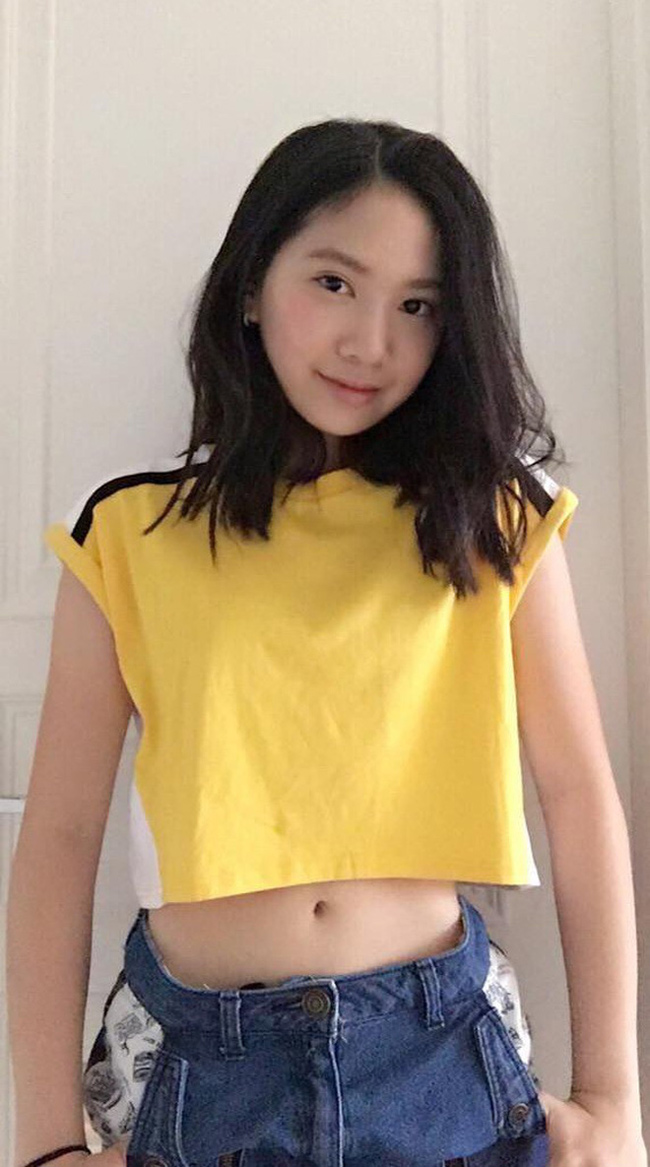 Mới 14 tuổi, Jasmine Yen đã sở hữu chiều cao vượt trội (xấp xỉ chiều cao 1,73 m của cha)