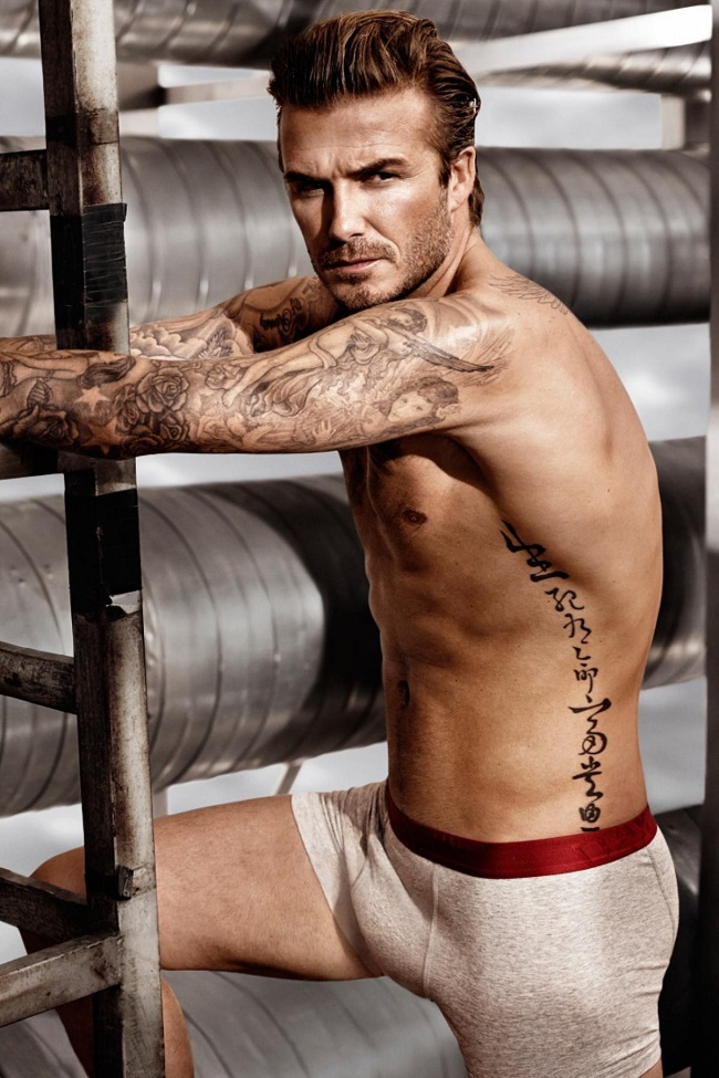 David Beckham: Ngoài việc sở hữu những múi cơ săn chắc nhờ tập gym, đá bóng, cựu danh thủ còn gây chú ý khi sở hữu nhiều hình xăm. 