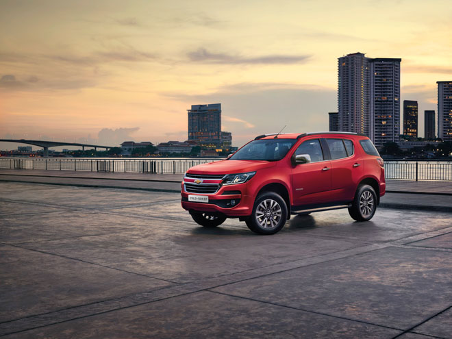 So sánh Chevrolet Trailblazer 2018 và Fortuner 2017: Cuộc lật đổ &#34;ngai vàng&#34; - 3