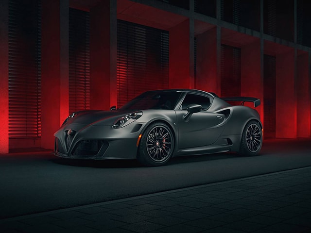 Pogea Racing Alfa Romeo 4C: Gần 500 mã lực trong một chiếc xe nhỏ nhắn