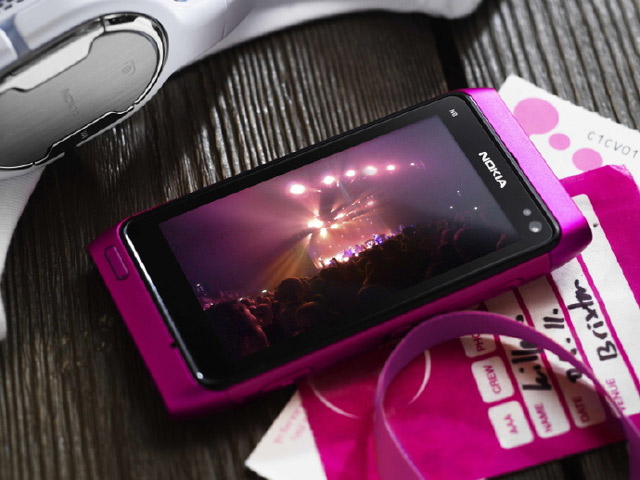 Nokia N9 sắp ra mắt, đập tan xu hướng ”tai thỏ”