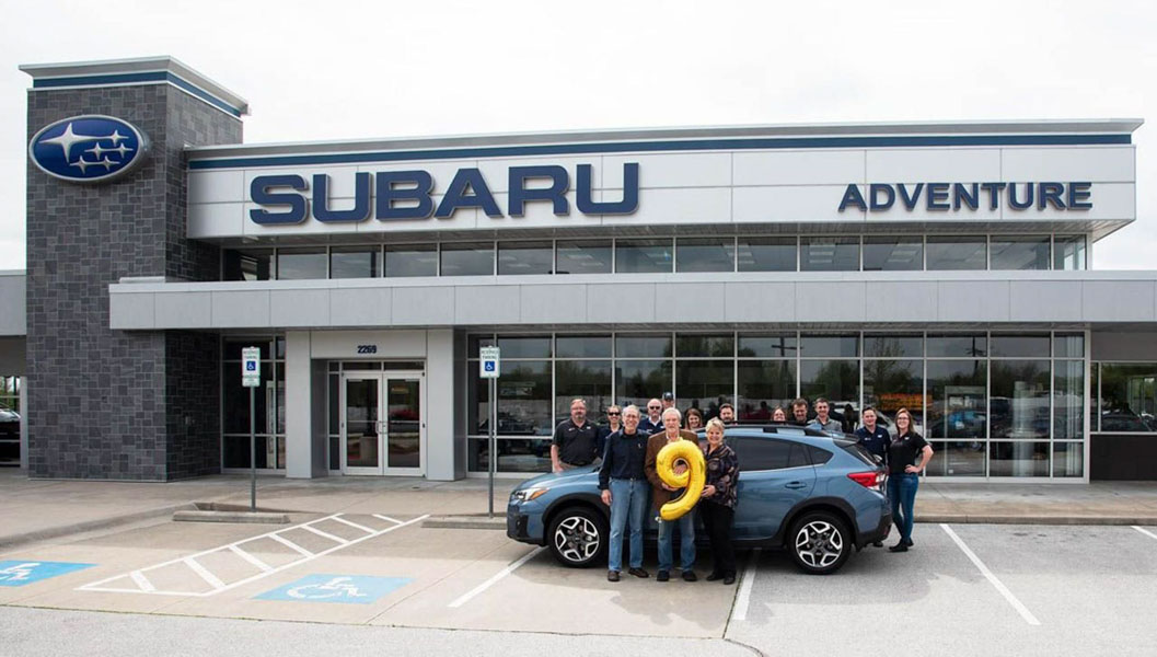 Subaru ăn mừng chiếc xe thứ 9 triệu vừa mới được bán ở Mỹ - 1