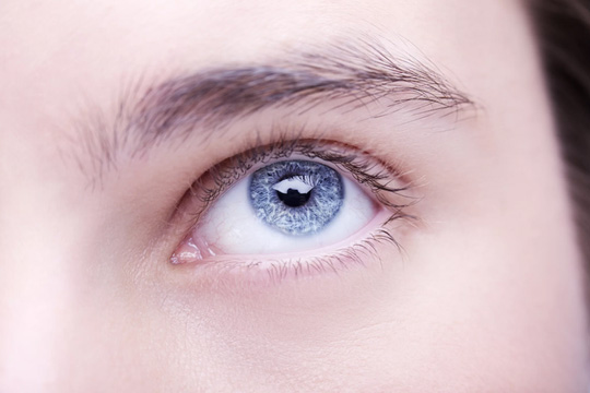 48 ca ung thư mắt bí ẩn khiến bác sĩ bối rối - 1