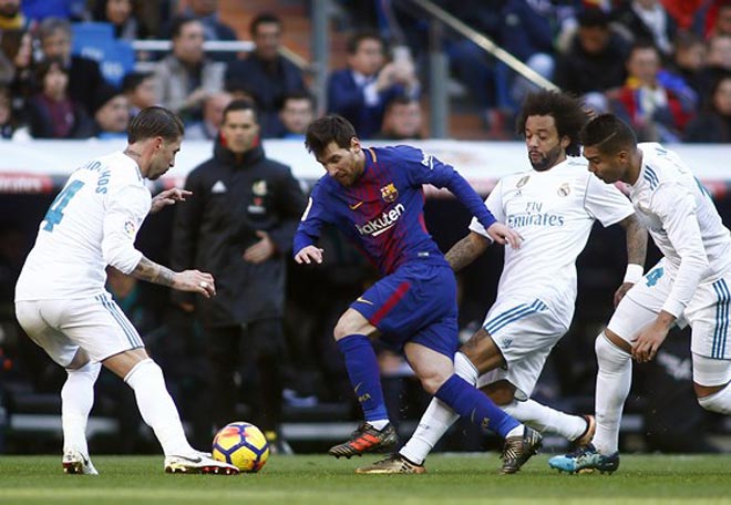 Siêu kinh điển: Messi - Barca &#34;hết ga&#34; với WAG xinh đẹp, Ronaldo - Real &#34;nóng mặt&#34; - 1