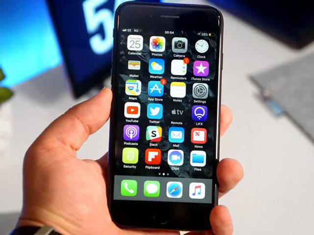 Apple thừa nhận một số iPhone 7 và 7 Plus tắt micro khi thực hiện cuộc gọi