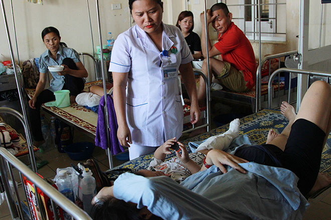Vụ đâm xe kinh hoàng tại Hà Tĩnh: Bà bầu sắp sinh thoát chết - 1