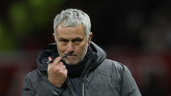 MU - Mourinho chơi ngông: Săn Salah 200 triệu bảng và 2 &#34;bom tấn&#34; - 1