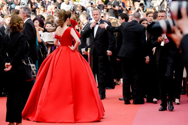 Lý Nhã Kỳ hoá Cinderella trong ngày khai mạc LHP Cannes 2018 - 3