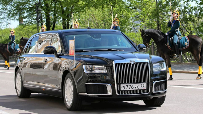 Cận cảnh &#34;siêu limousine&#34; chống đạn của Tổng thống Nga Putin - 1