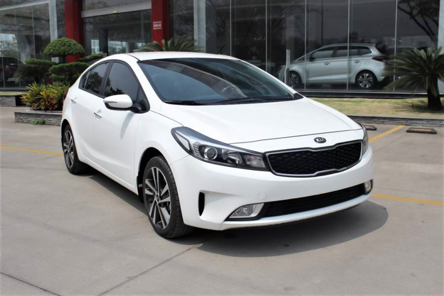 Kia Cerato bản giá rẻ chỉ 499 triệu đồng: Rẻ nhất phân khúc sedan hạng C - 2