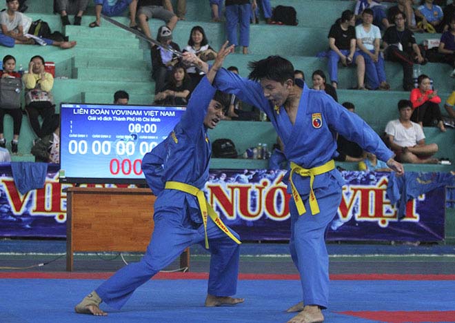 Tay không chống mã tấu, môn sinh Vovinam diễn tuyệt chiêu - 4