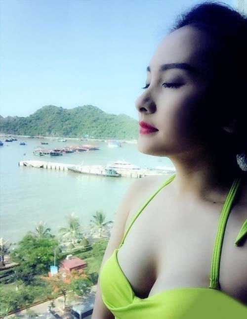 Bảo Thanh mặc bikini đỏ rực khoe đường cong &#34;nóng rẫy&#34; chào hè - 5