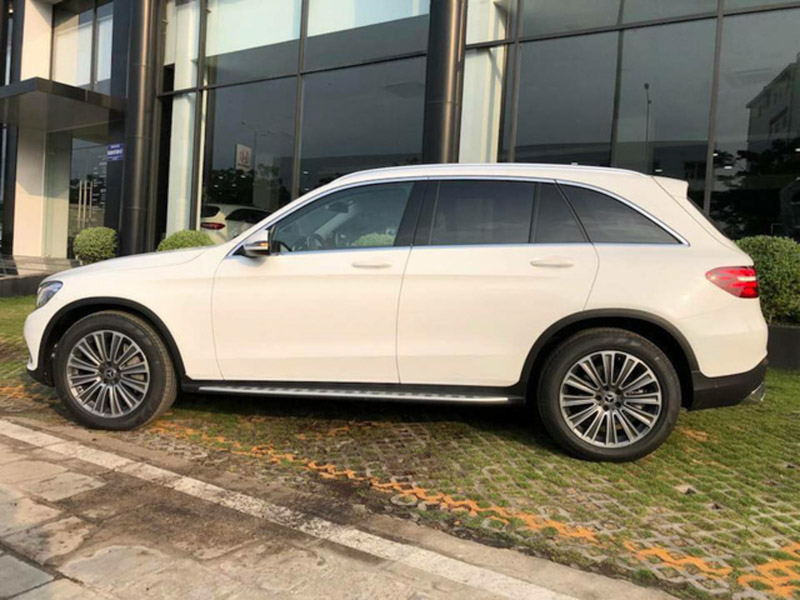 Chênh giá bán gần 300 triệu đồng, GLC 200 mới khác biệt gì so với GLC 250 4Matic? - 3