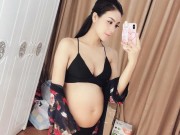 Ca nhạc - MTV - Hot girl Tuyệt Tình Cốc: Cát-xê tăng gấp 3, bụng &quot;to&quot; gấp đôi khiến mày râu khó cưỡng